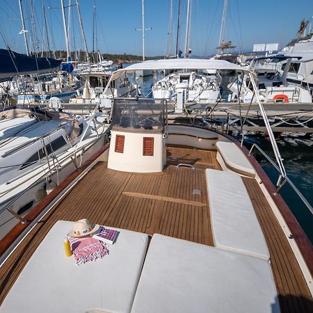 Hebergements Bateaux A Quai Πορκερόλ Δωμάτιο φωτογραφία