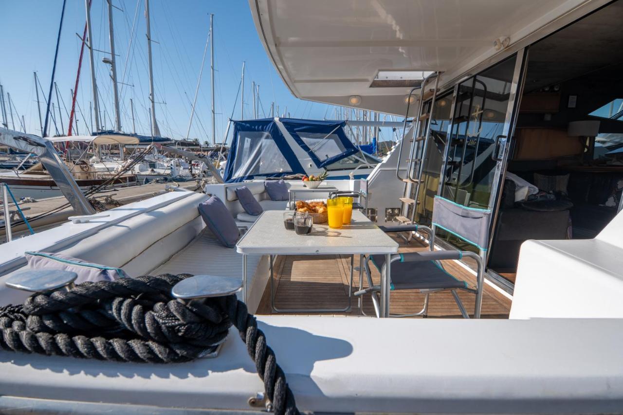 Hebergements Bateaux A Quai Πορκερόλ Εξωτερικό φωτογραφία