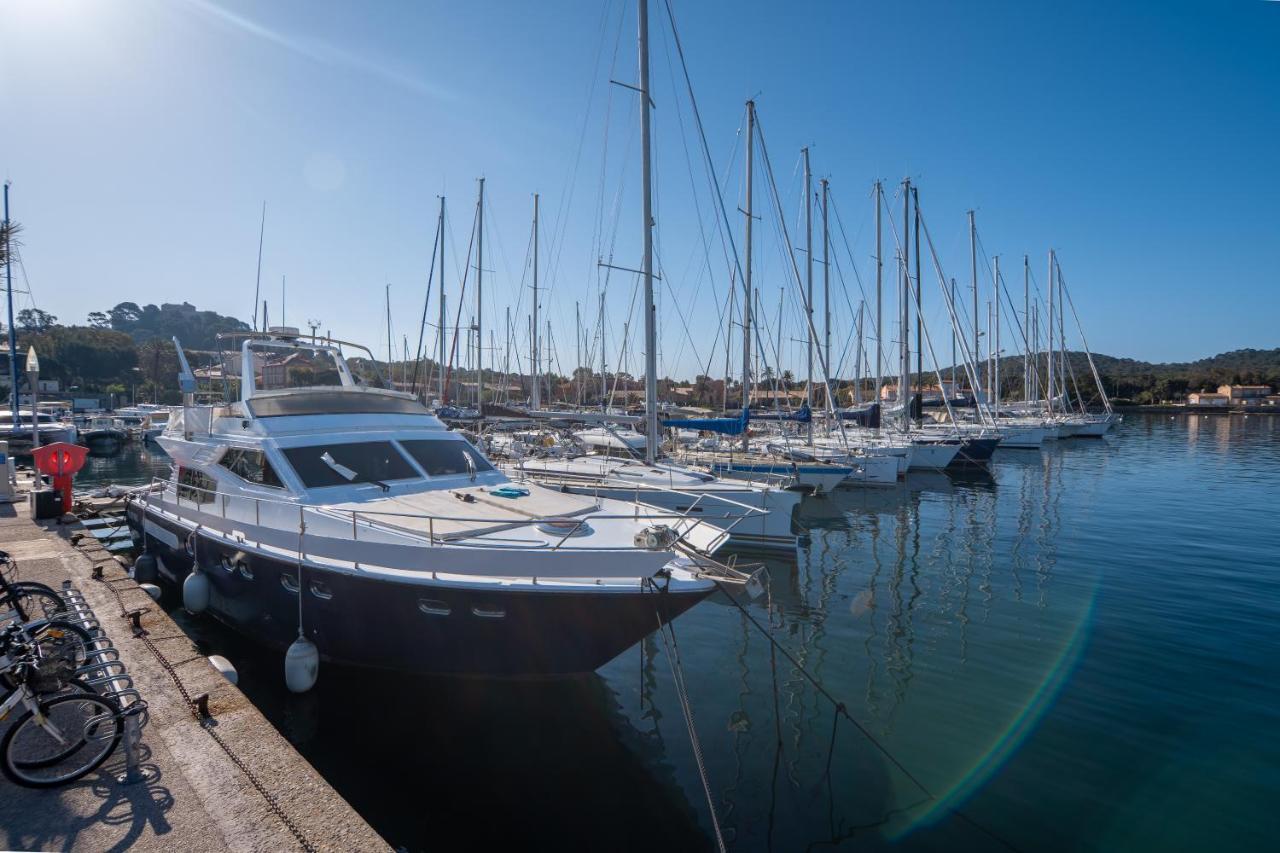 Hebergements Bateaux A Quai Πορκερόλ Εξωτερικό φωτογραφία
