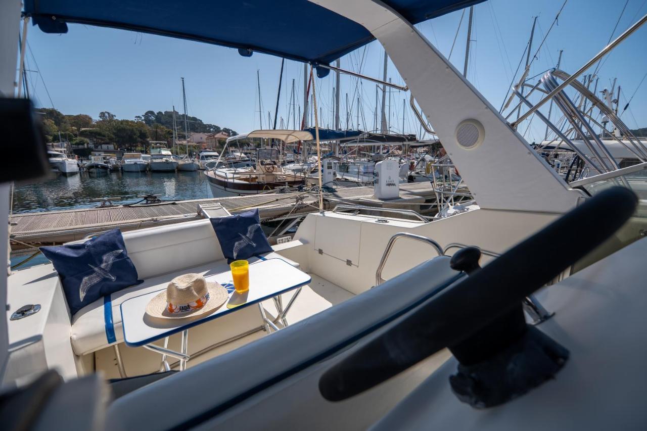 Hebergements Bateaux A Quai Πορκερόλ Εξωτερικό φωτογραφία