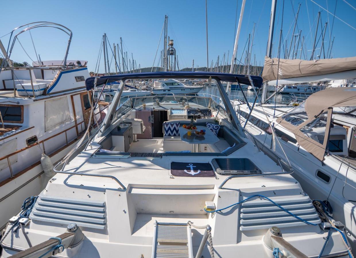 Hebergements Bateaux A Quai Πορκερόλ Εξωτερικό φωτογραφία