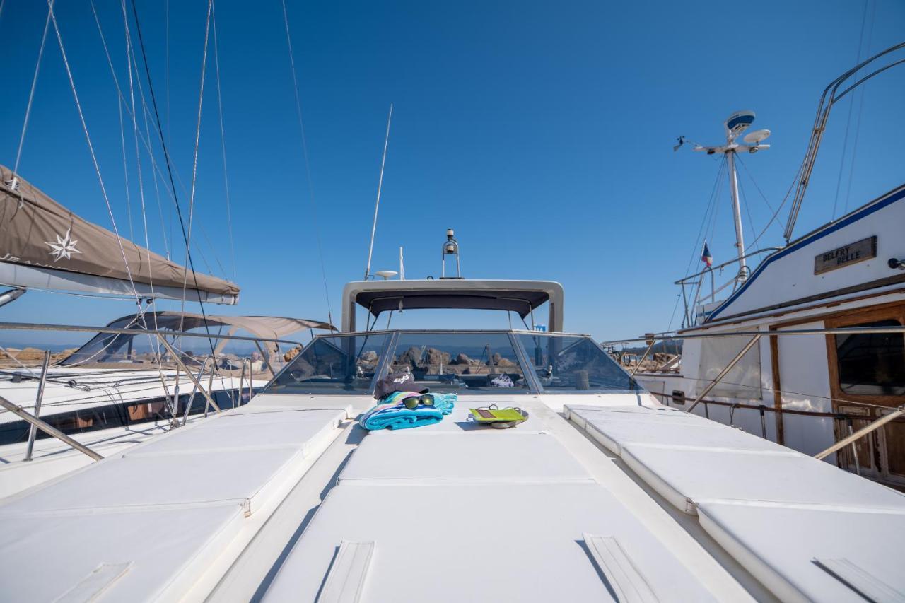 Hebergements Bateaux A Quai Πορκερόλ Εξωτερικό φωτογραφία