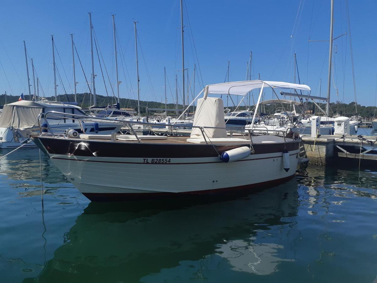 Hebergements Bateaux A Quai Πορκερόλ Εξωτερικό φωτογραφία